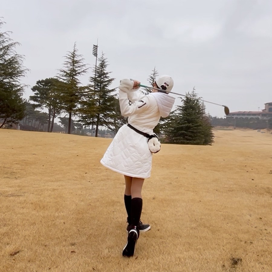 투솜 여성골프점퍼 골프아우터 겨울골프웨어 기모안감 퀼팅 골프원피스 여성 기모 패딩 겨울 보온 아우터 조끼원피스 화이트 빅사이즈 패딩골프원피스 139,000원