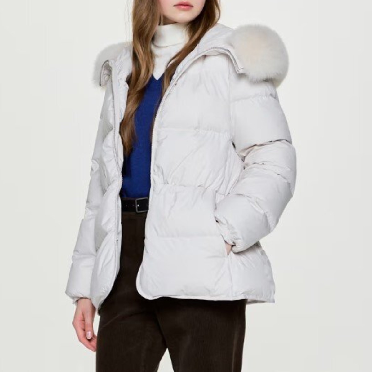 [국내백화점]  헤지스 레이디스 탈착카라 패딩점퍼 881,670원