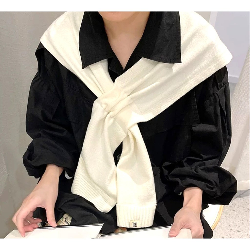 블링블링햇 니트 페이크가디건 레이어드 어깨숄 14,000원