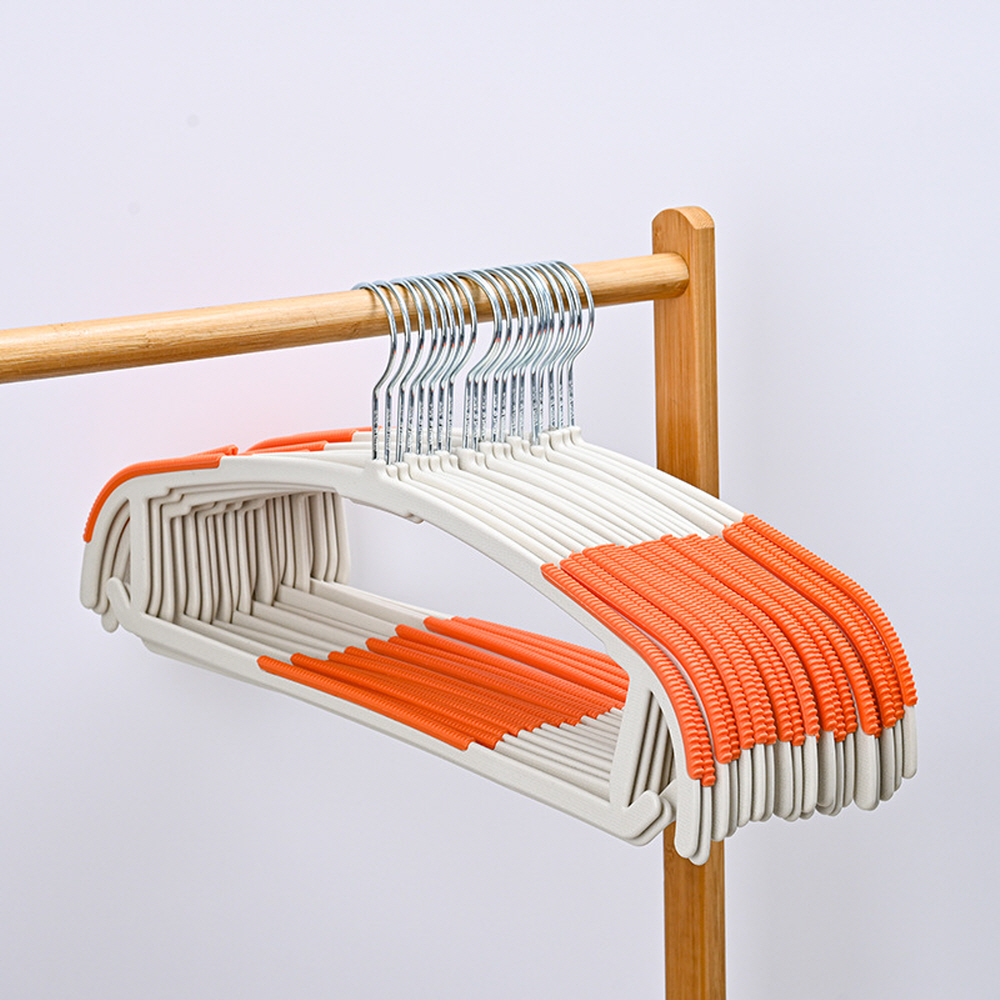 솔브리빙 2세대 고급형 어깨뿔방지 논슬립 옷걸이 10,330원