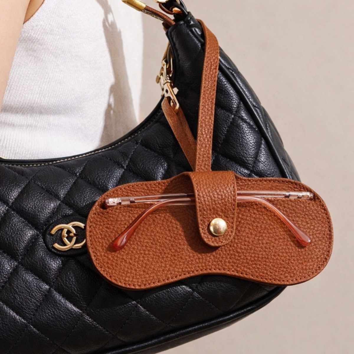 라라피치 휴대용 가죽 스트랩 안경케이스 10,100원