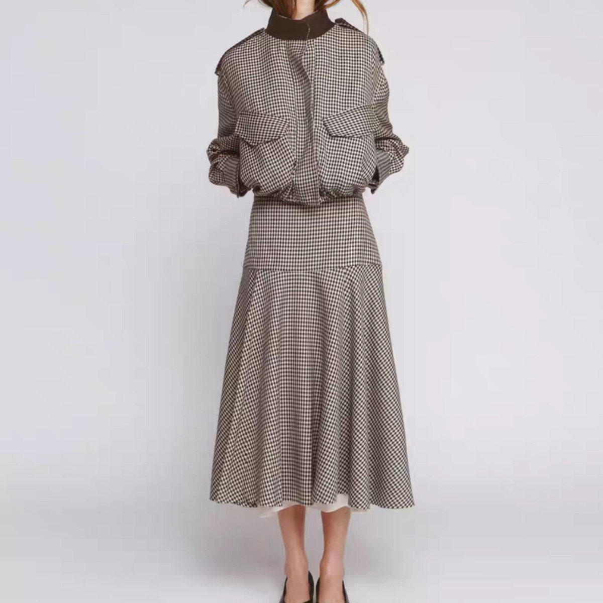 ZARA 여성 브라운 체크 하이넥 셔링 점퍼 스커트 셋업 99,800원