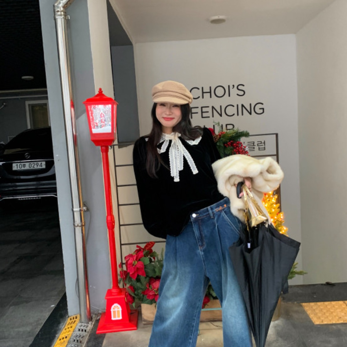 레이스 리본넥 벨벳 블라우스 티셔츠 112,400원