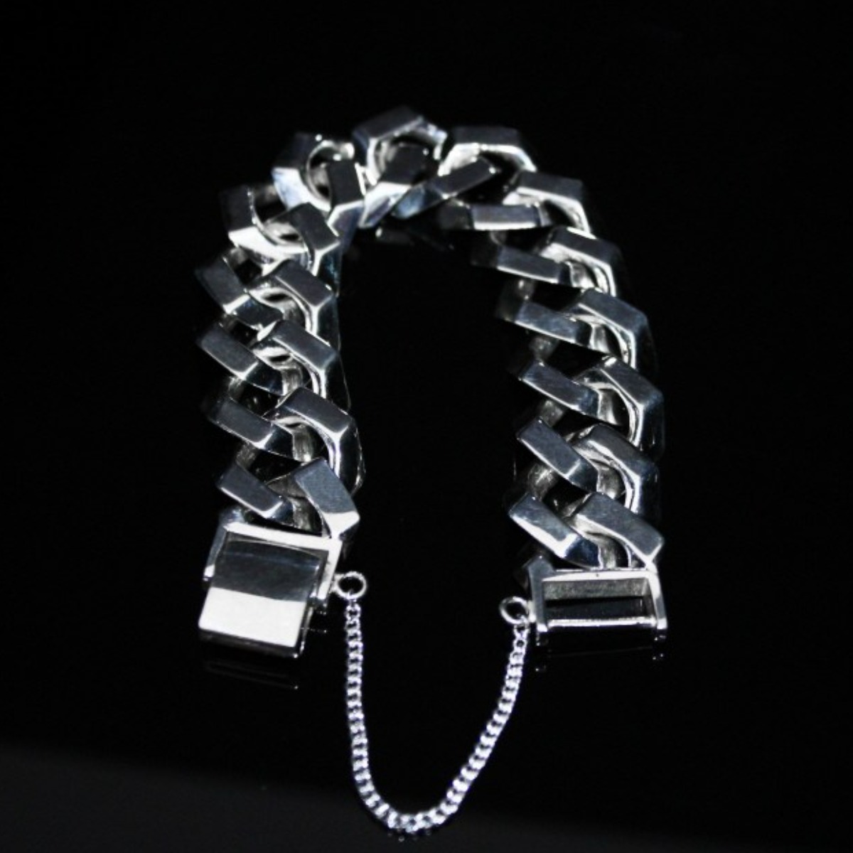 주얼리고든 실버925 20돈 팔각체인 팔찌 굵은 묵직한 남자 은팔찌 선물 1,128,400원