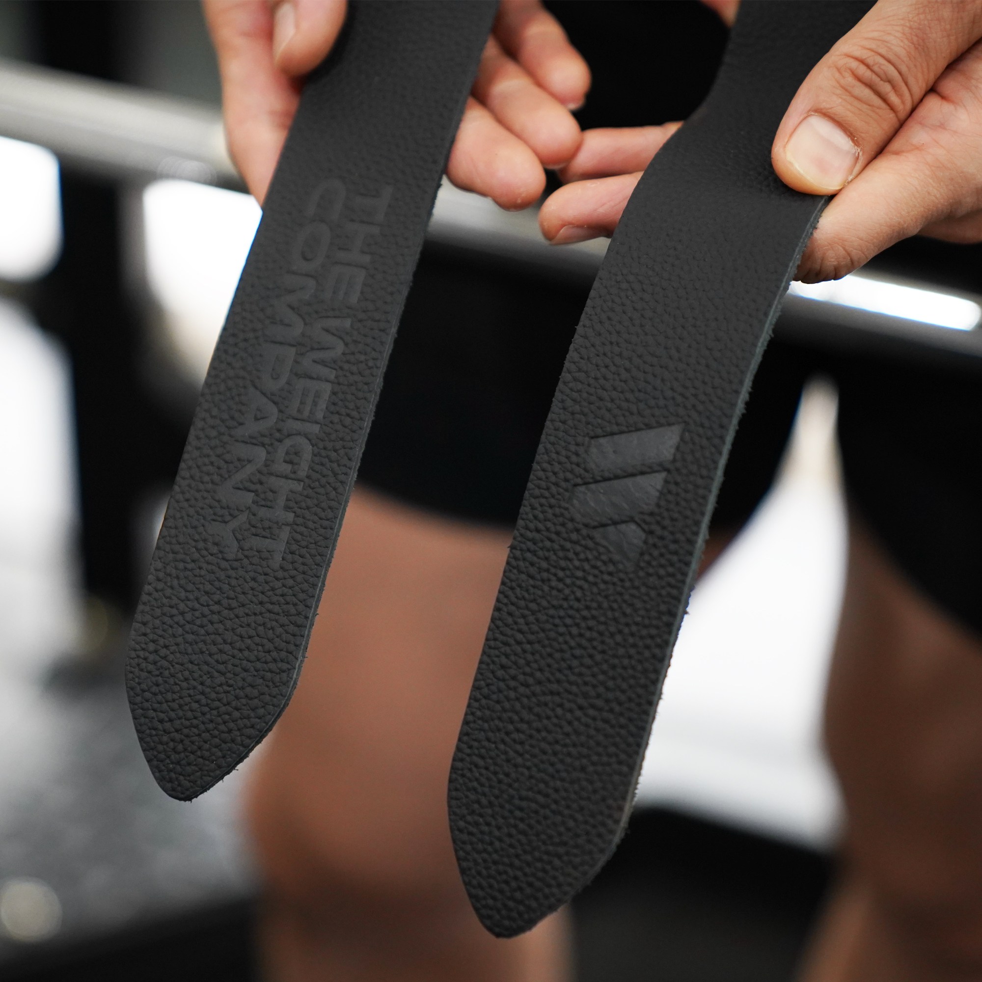 더웨이트컴퍼니 버팔로 천연소가죽 레더 헬스 스트랩, 1세트, 블랙 27,090원