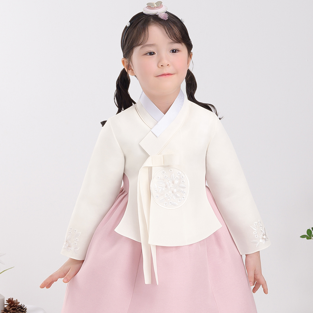 예가한복 여아용 유리나래 한복 세트 7069 49,900원