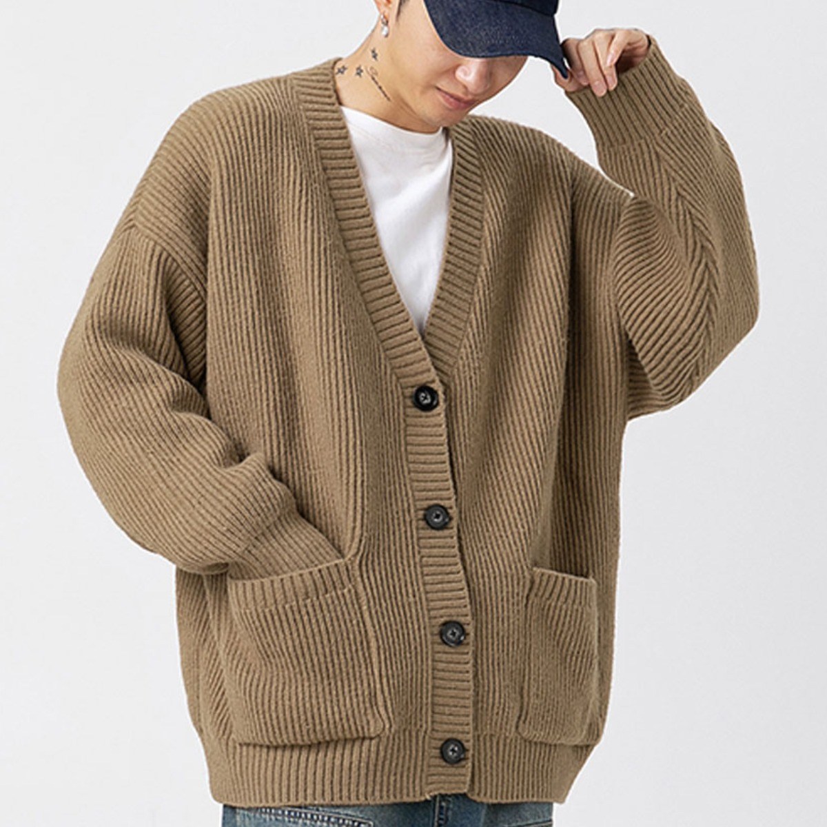 코디코치 뭉치 가디건 남녀공용 무지 브이넥 데일리 니트 세미핏 아우터 32,900원