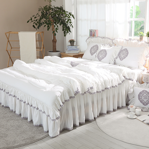 류금숙 여자의 침실 광목워싱 레이스 롱프릴 침대커버 세트 215,110원