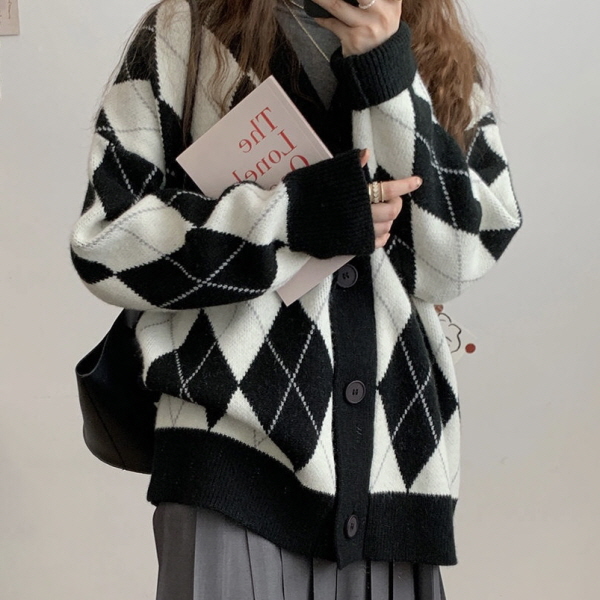 피어니스트 여성용 아가일 패턴 니트 가디건 12,880원