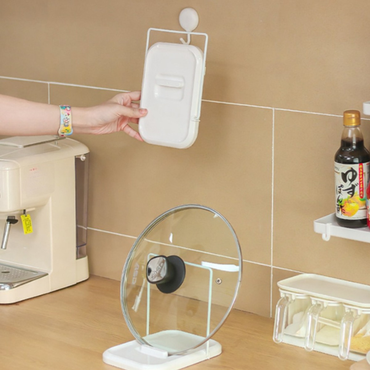 디어로그 논슬립 접이식 냄비뚜껑 국자 받침대 + 무타공 후크걸이, 2개, 화이트 20,000원