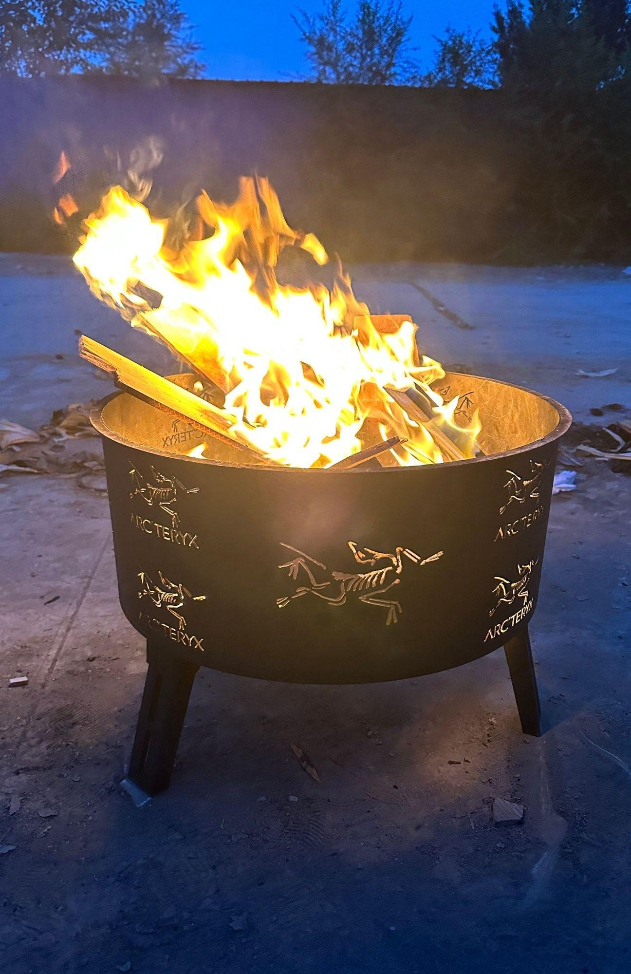 코멧 아웃도어 접이식 별빛 화로대 대형 + 수납가방, 1개 124,300원