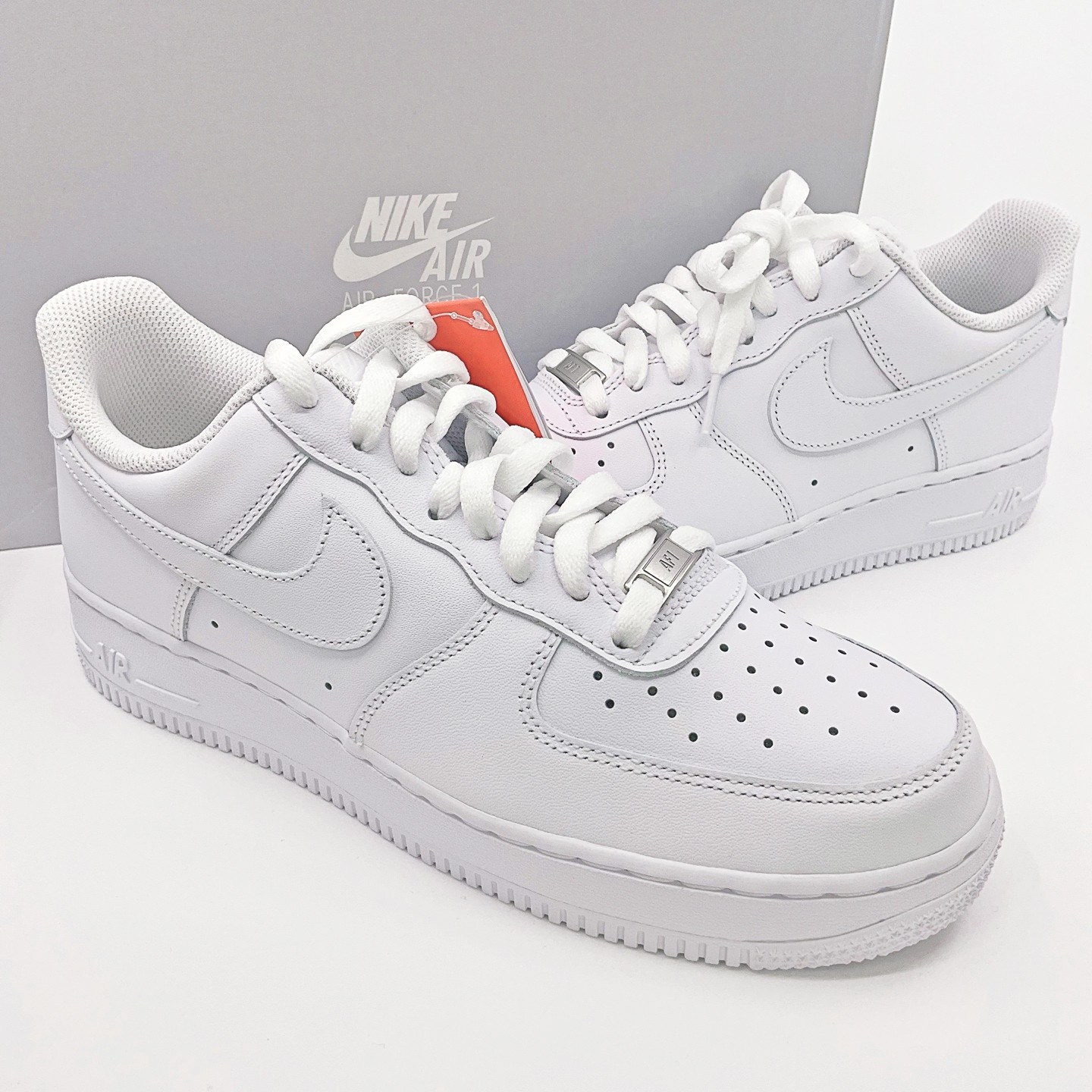 나이키 에어 포스 1 '07 운동화 여성 남성 흰색 런닝화 스니커즈 ( NIKE KOREA 국내 매장판 국내 AS 가능 ) ( 비템 운동화끈 증정 ) 159,000원