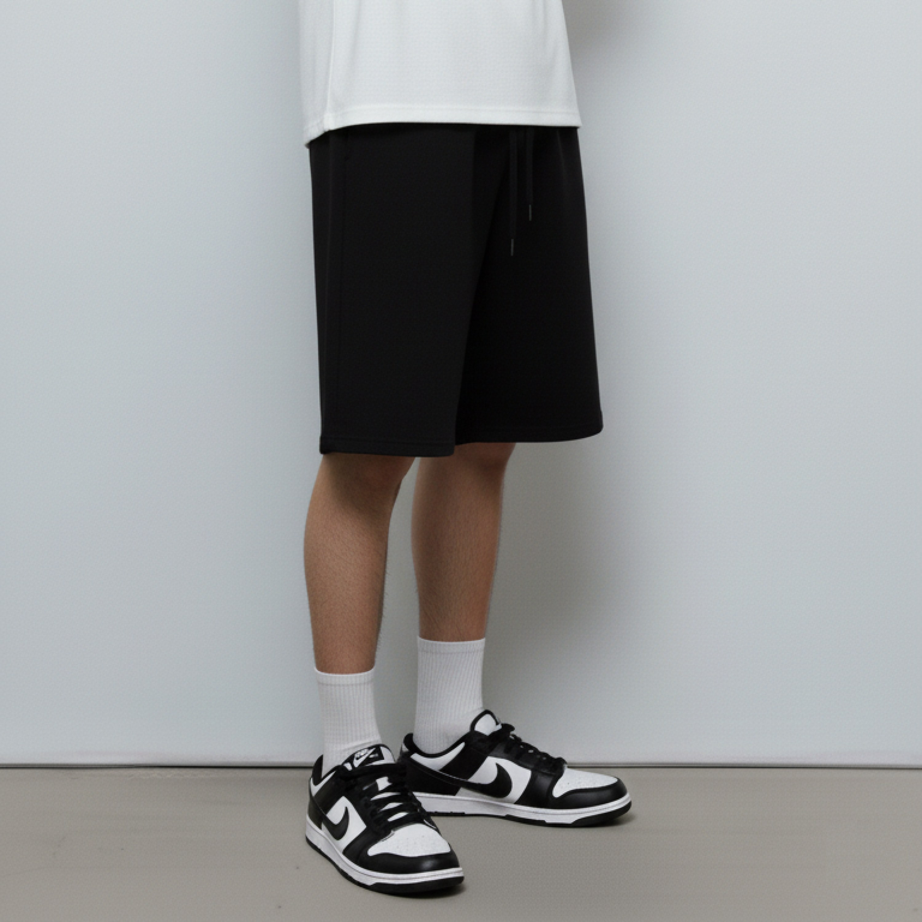 노볼트 원턱 와이드 팬츠 트레이닝 남녀공용 버뮤다 반바지 12,900원