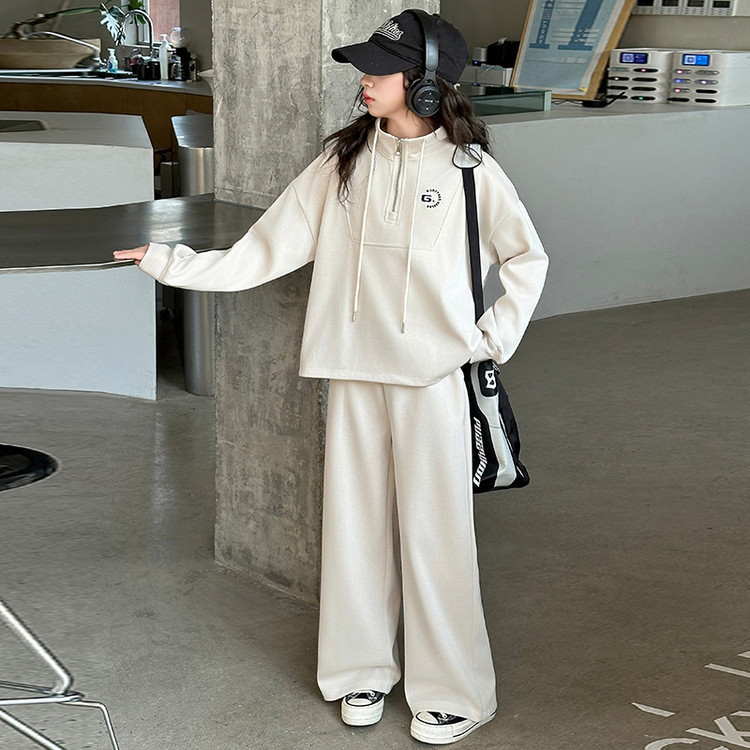 ZPEIZ 여아 주니어 봄 가을 패션 트랙수트 G자 자수 긴팔티 + 와이드 팬츠 상의+하의 세트 52,790원