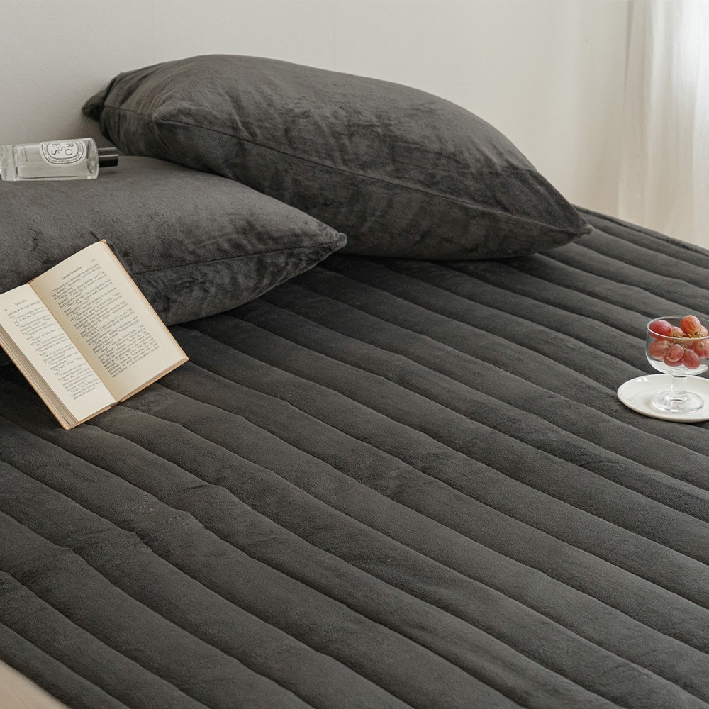 스테이 코지 장모 극세사 고정밴딩 침대패드 63,630원