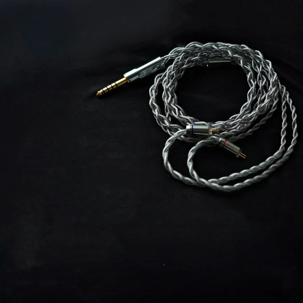 시믹고트(SIMGOT) EA500LM/EW300/EA1000 호환 0.78mm 2핀 그래핀 OCC 은도금 케이블 2.5/3.5/4.4mm 포함 36,000원