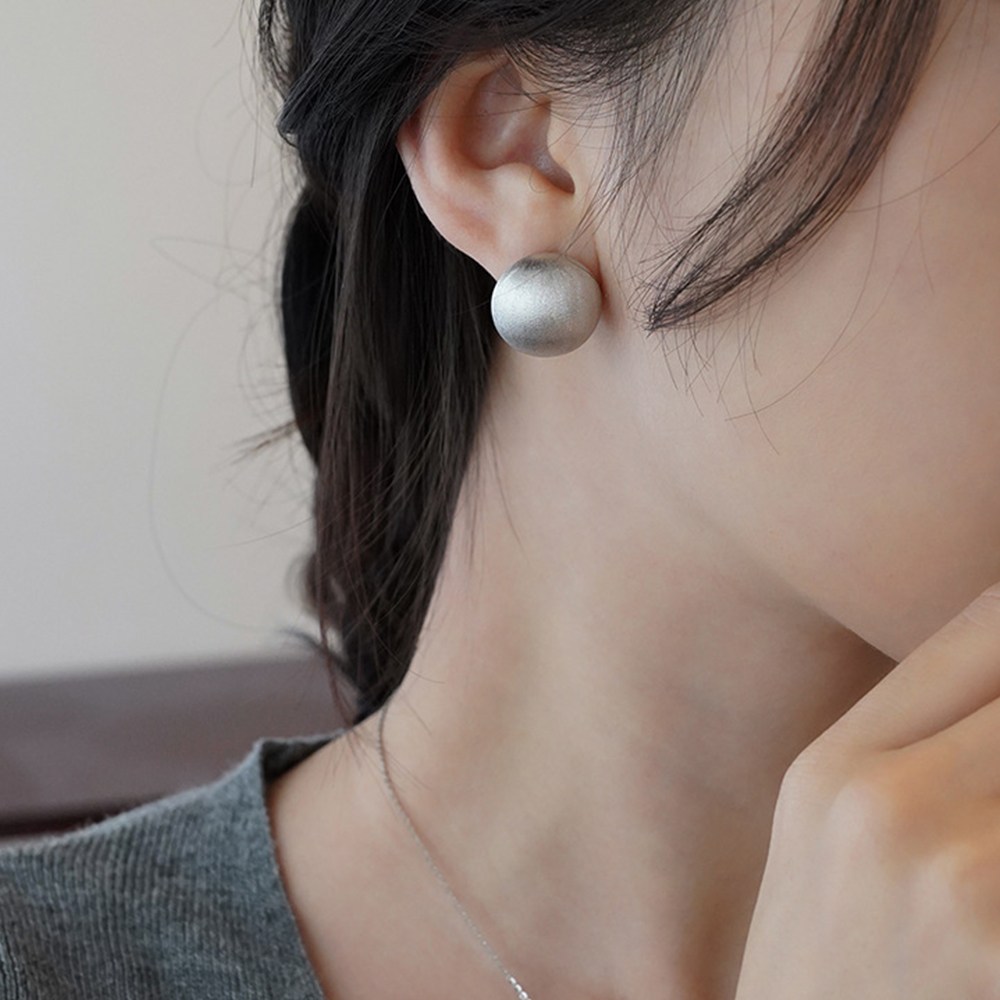 아르니 볼드 원터치 링 귀걸이 실버925 은침 여성 데일리 은귀걸이 펄 한쌍 e019 7,500원