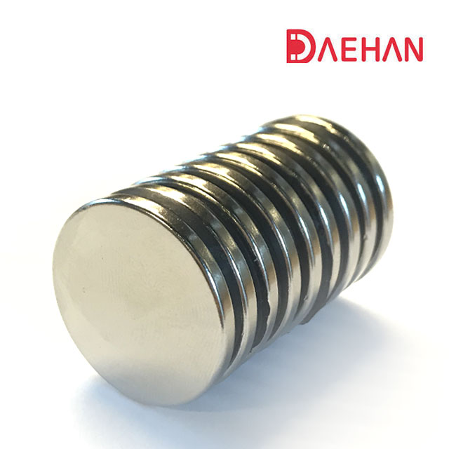 초강력 네오디움 30 x 3mm 원형자석 1,890원