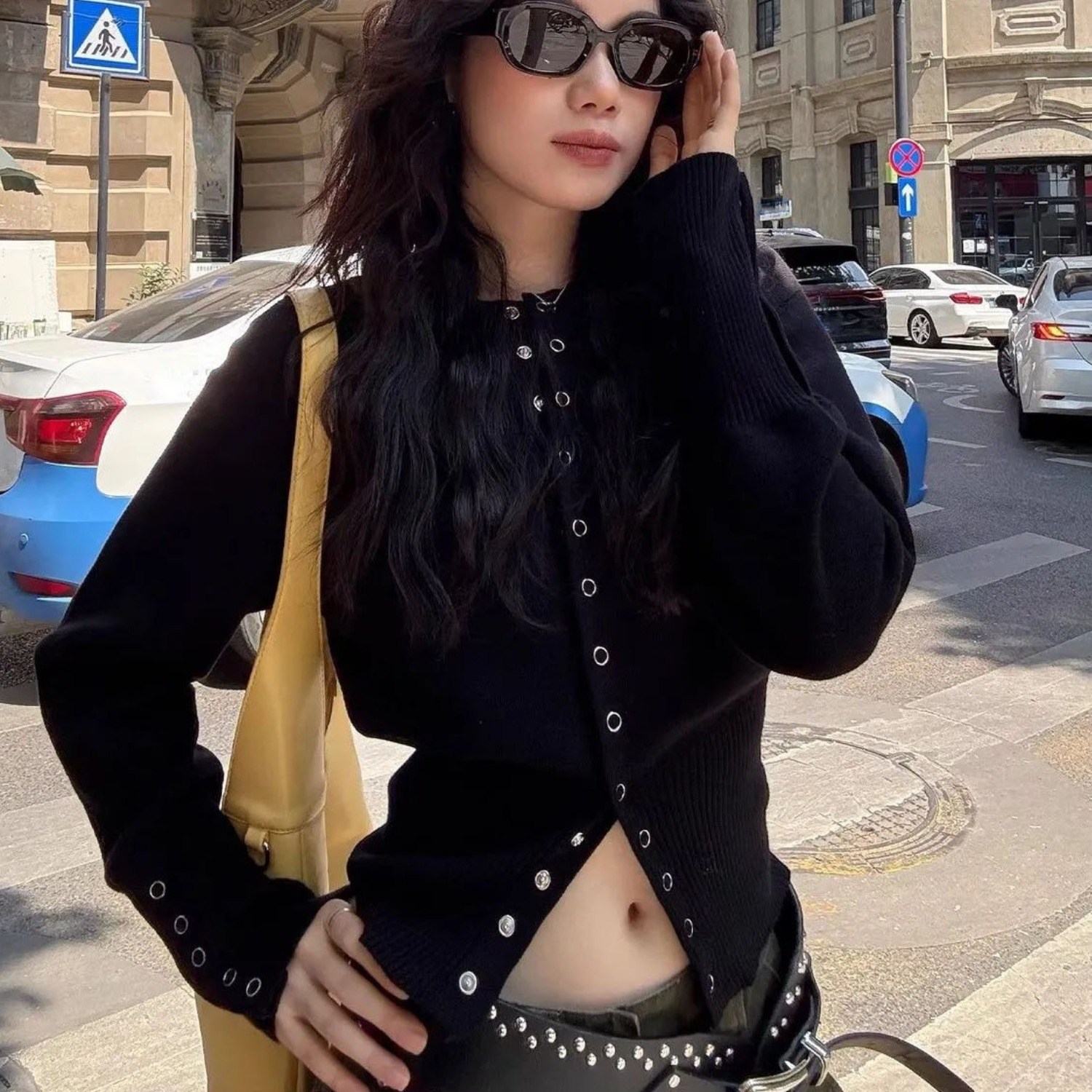 녕동 여성 긴팔 니트 카디건 봄가을 라운드넥 슬림핏 무지 숏카디건 34,600원