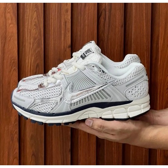 나이키 줌 보메로 5 여성 러닝화 운동화 여름 스니커즈 메탈릭 실버(톰이스양말 증정) 128,500원