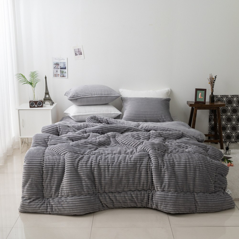 [국내생산] 세라 밍크 이불 친환경 소재 포근하고 따뜻한 극세사 이불 99,000원