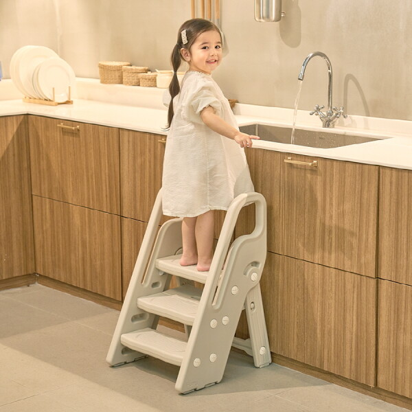 아이팜 접이식 3단 손잡이 디딤대 65,550원