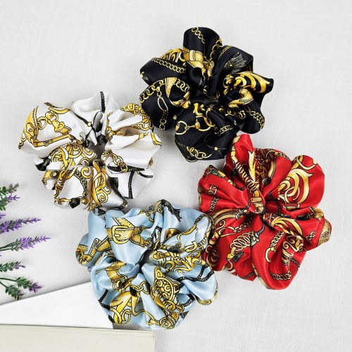 무이토린다 로얄 스카프 패턴 실크무드 곱창머리끈 7,800원