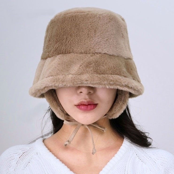 위드올리비아 겨울 밍크 귀달이모자 18,950원