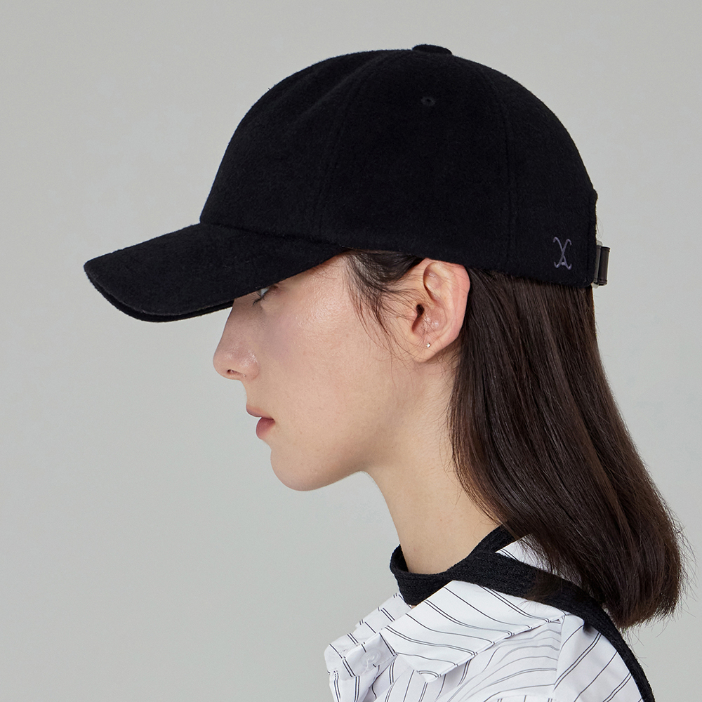바잘 여성용 VA 커브드 로고 모직 5패널 볼캡 44,220원