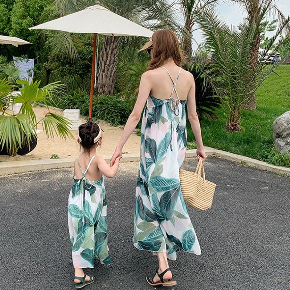 리프 롱비치 쉬폰 원피스 신혼여행 해변 비치웨어 바캉스룩 엄마랑딸 맘커플룩 드레스 해변 비치룩 바캉스룩 24,900원