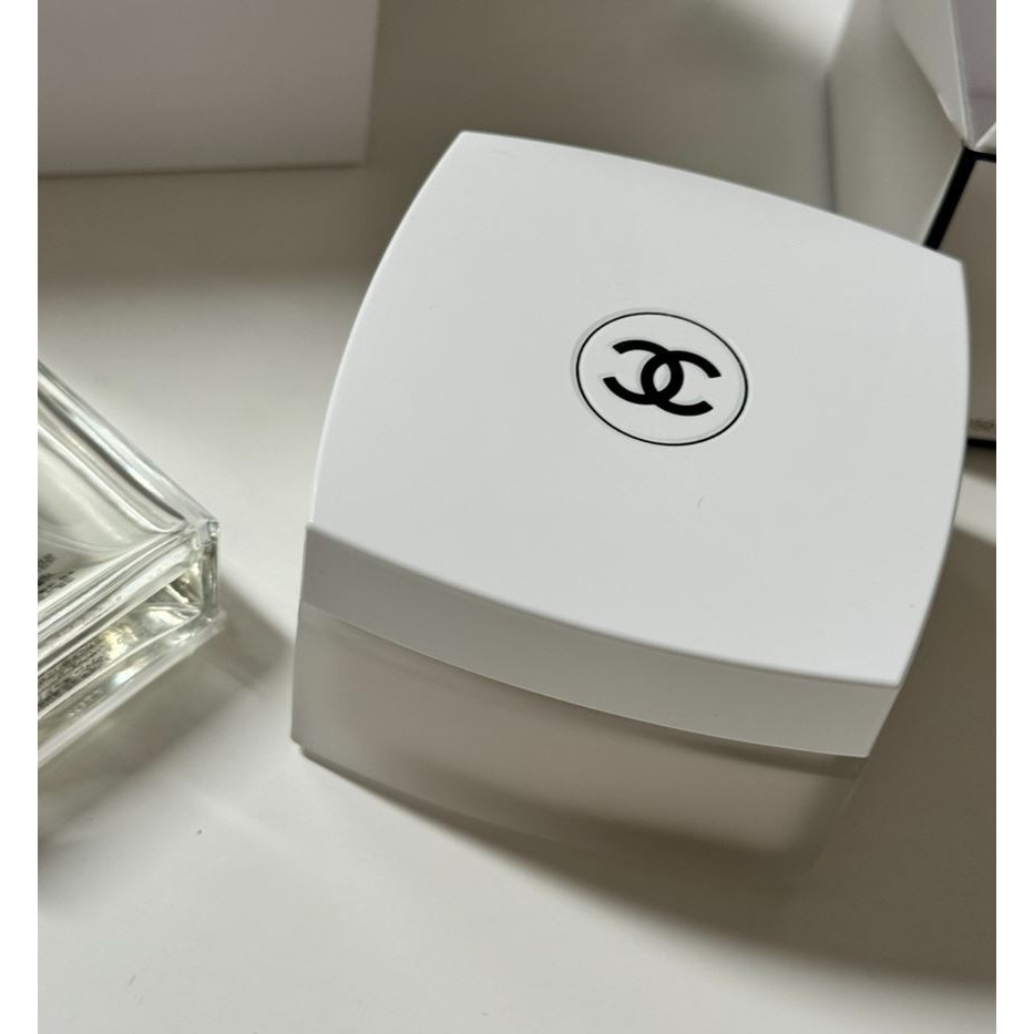 (+쇼핑백)샤넬 넘버5 바디크림150g #장미와 쟈스민 활성성문 160,000원