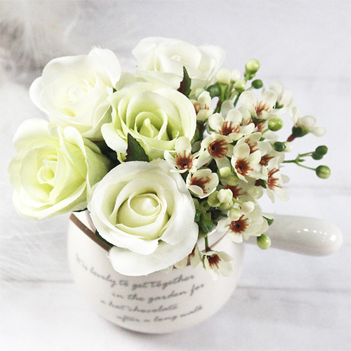 도시정원 조화 큐티 저그 센터피스, 화이트, 1개 48,900원