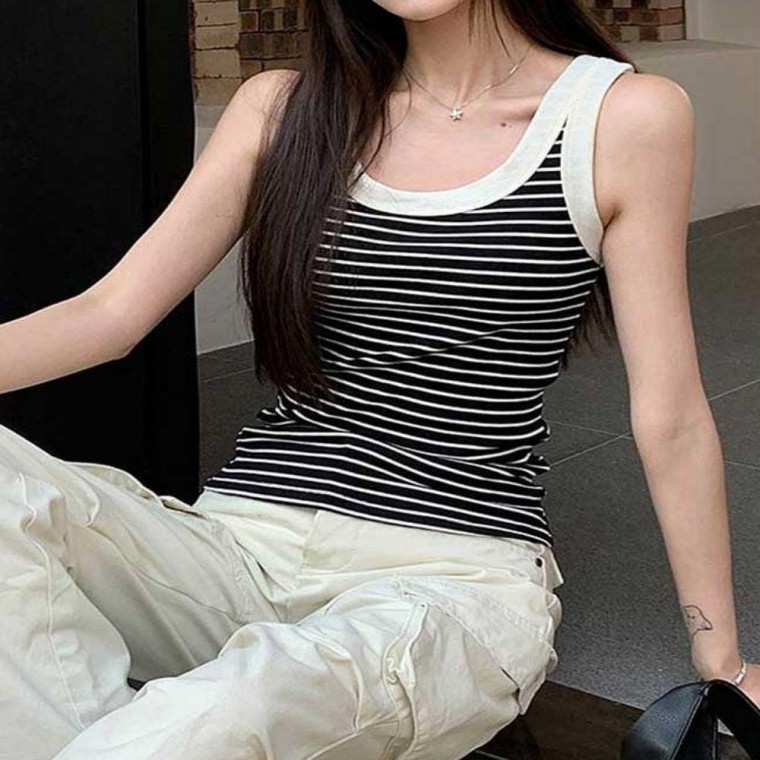 나시 민소매티셔츠 4컬러 배색 스트라이프 민소매 여성 모두팜 43,300원