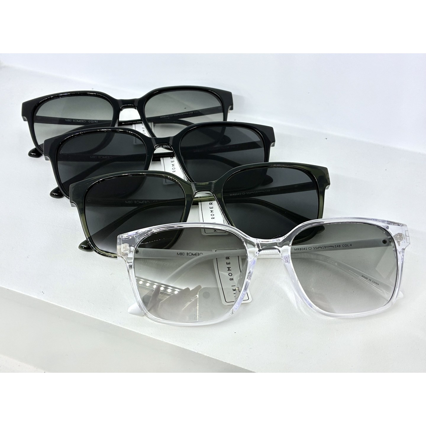 미키로메로 MR 8041 남여공용 데일리 슬림 사각 오버사이즈 선글라스 92,000원