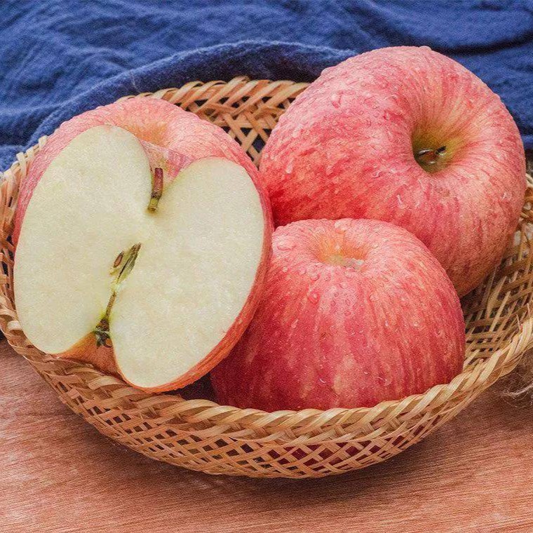 [대박핫딜]향긋폭발 아삭콰삭 인생달콤 못난이 부사사과, 1박스, 10kg 32,850원