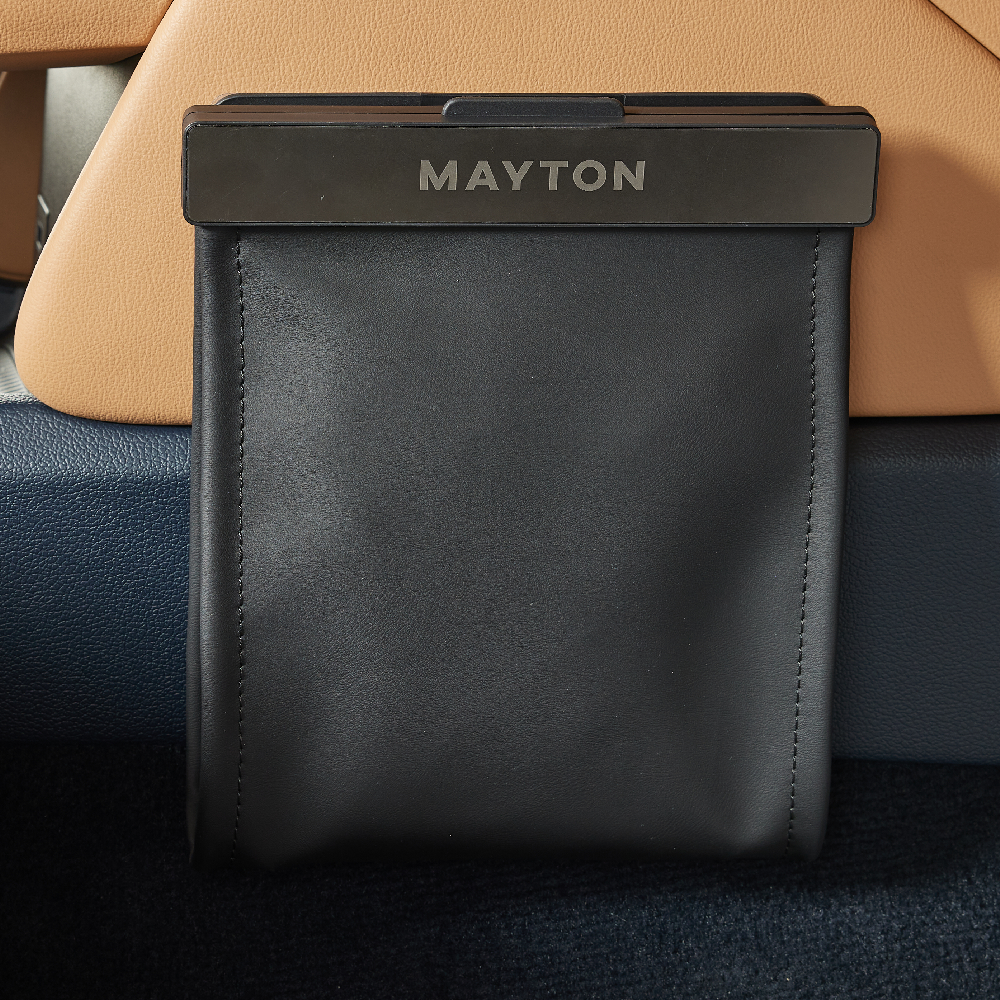 메이튼 2세대 차량용 앞좌석용 가죽 LED 쓰레기통 + 거치대 + 리필봉투 30p 세트, 블랙, 1세트 22,900원