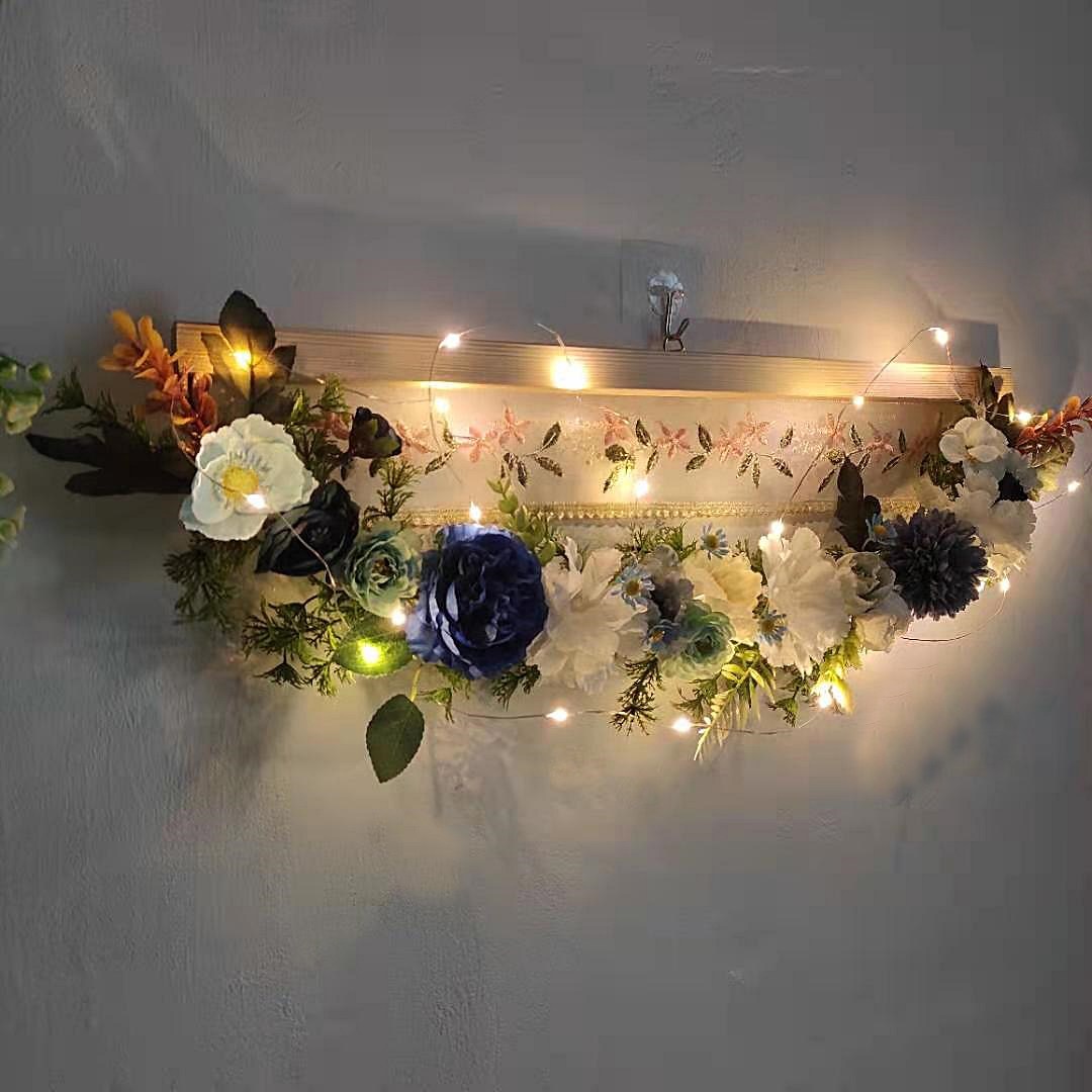 가더GADE 조화가랜드 크리스마스리스 벽트리 이색트리 벽장식 인테리어소품꽃실크플라워장식 오너먼트 원목 자수레이스 49,900원