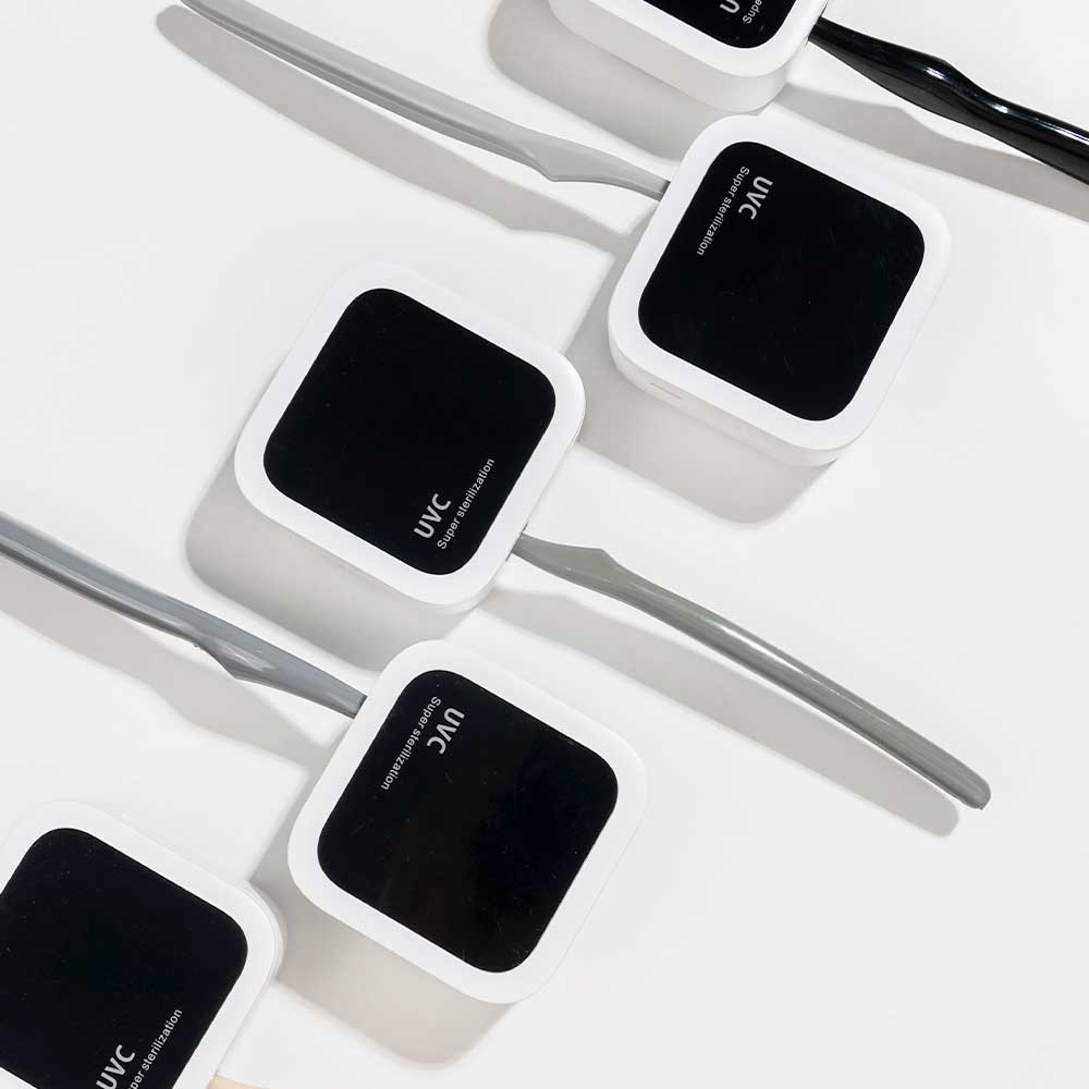 크리썸 가정용 휴대용 무선 uv-c led 히팅 열건조 건조기 자외선 소독기 칫솔살균기 Y-8 21,900원