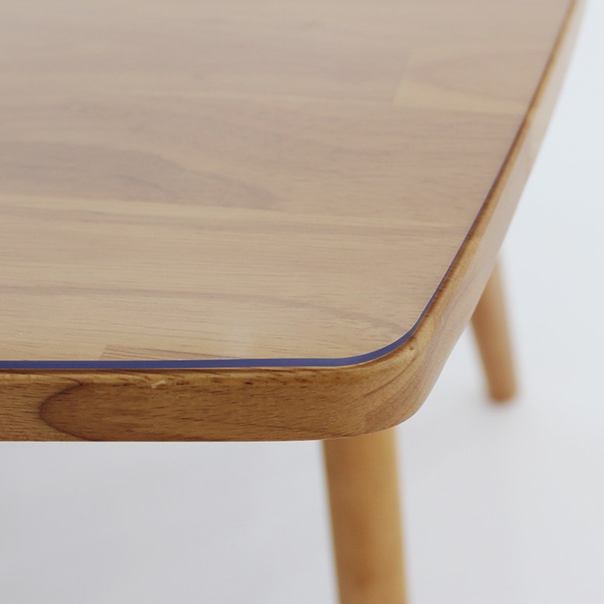 커버컴퍼니 프리미엄 항균 투명매트 식탁 책상, 투명, 90cmX240cm, 1개 62,160원