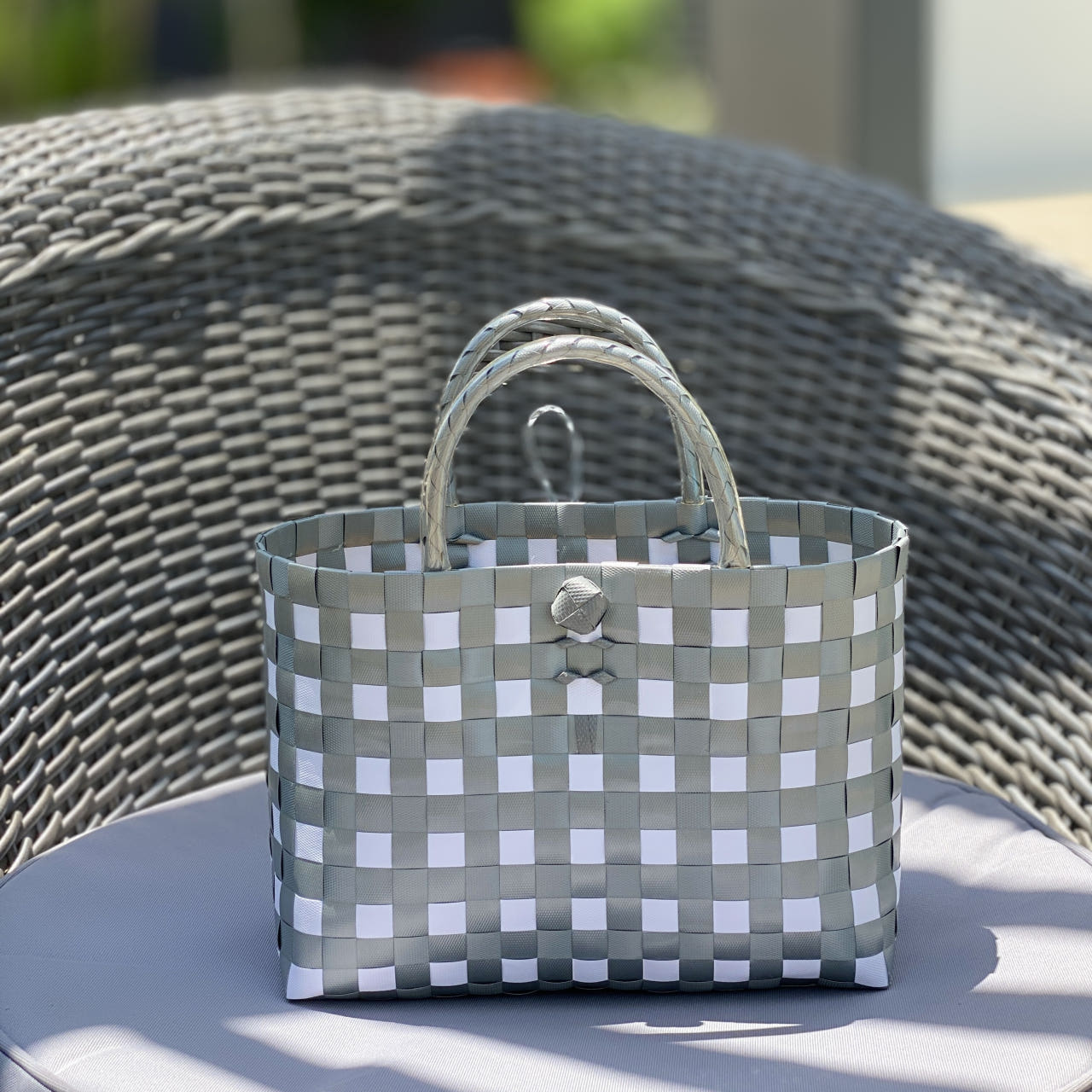 [ByJin] 깅엄체크 방수 빨대백 / 프라카고 우븐백 33,000원