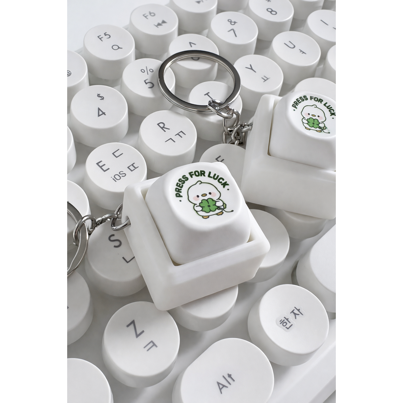 키보드키링 1구 오리 키캡키링 귀여운 기계식키보드 행운 열쇠고리 네잎클로버 굿럭 단체 답례품 선물 8,700원