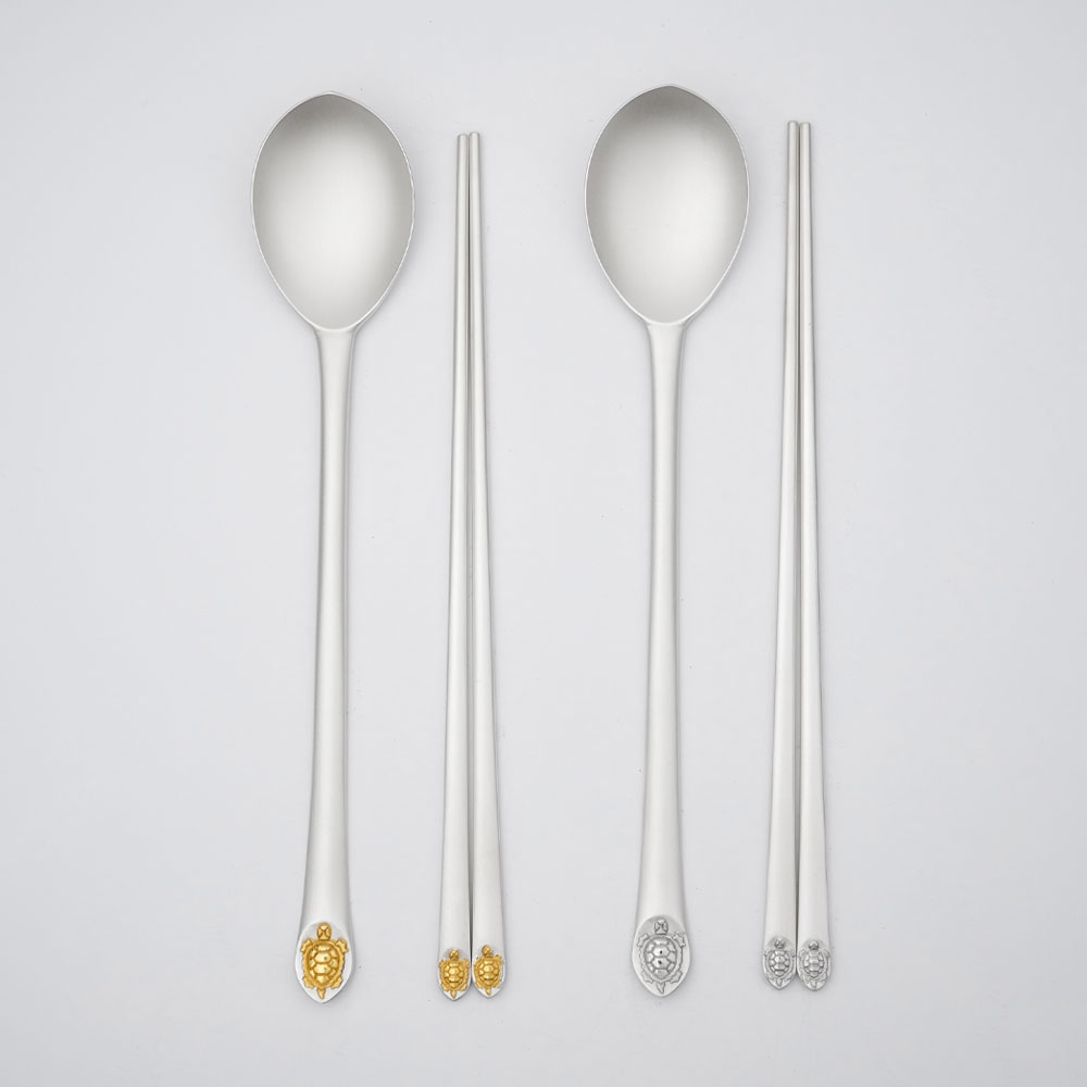 [한국도자기리빙] 금부 장수거북 은수저 2벌세트 (99% 60돈) 무료예단포장, 1개 2,580,000원