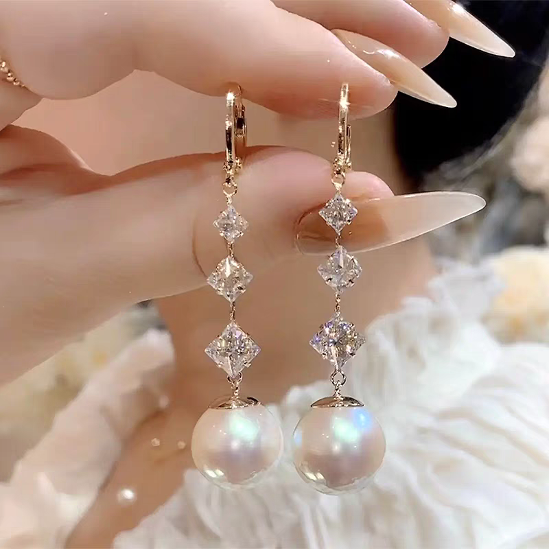 WICKM 인기 고급스러운 진주 드롭귀걸이 반짝반짝 패션 예복 여성 악세사리 29,800원