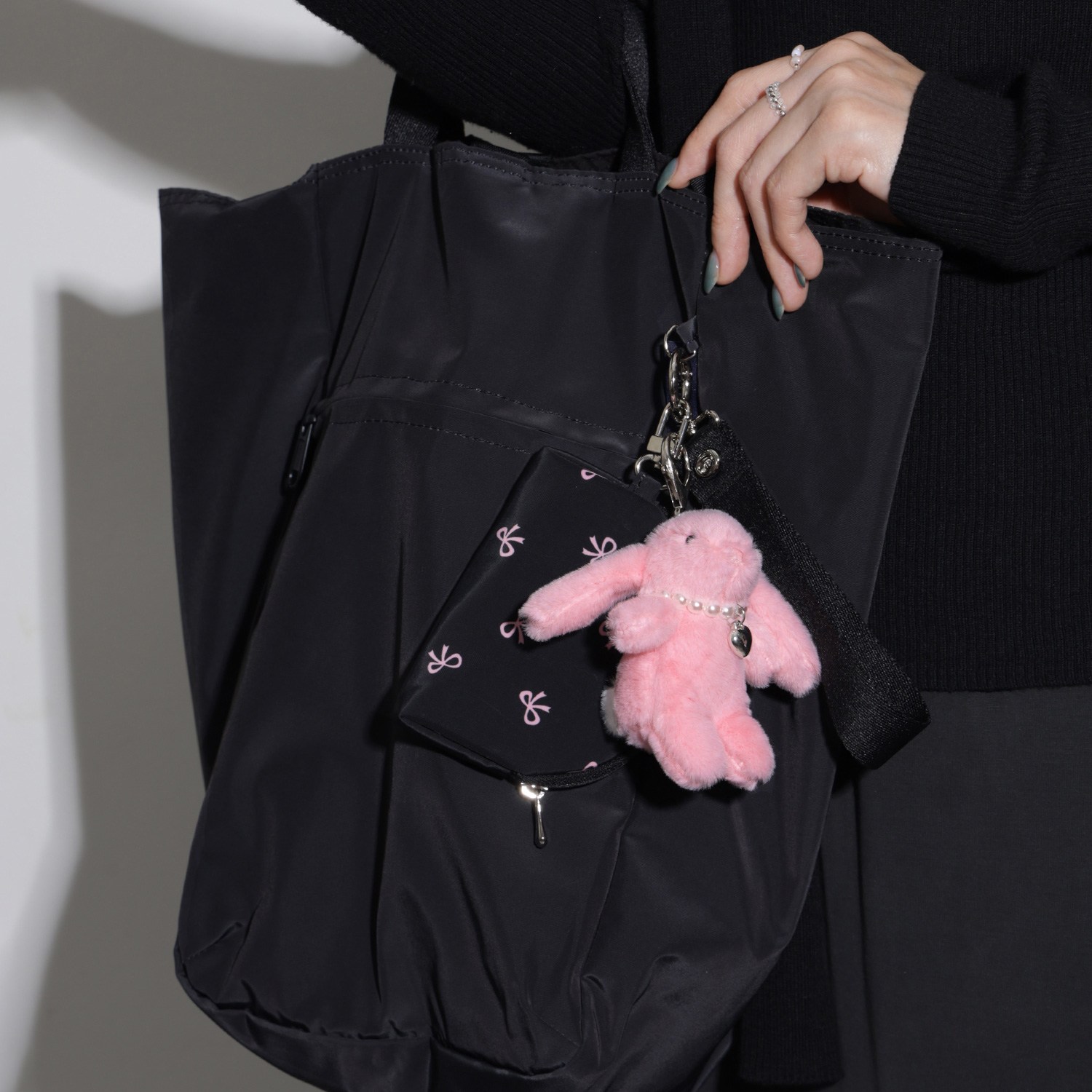 하이루프 파우치 미니파우치 카드지갑 카드파우치 에어팟파우치 토끼키링 키링 키링파우치 파우치키링 스트랩키링파우치 45,000원