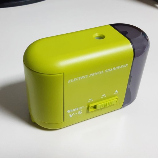 연필깎이 ELM V5 연두 휴대용 전동 자동 홀아트 29,980원