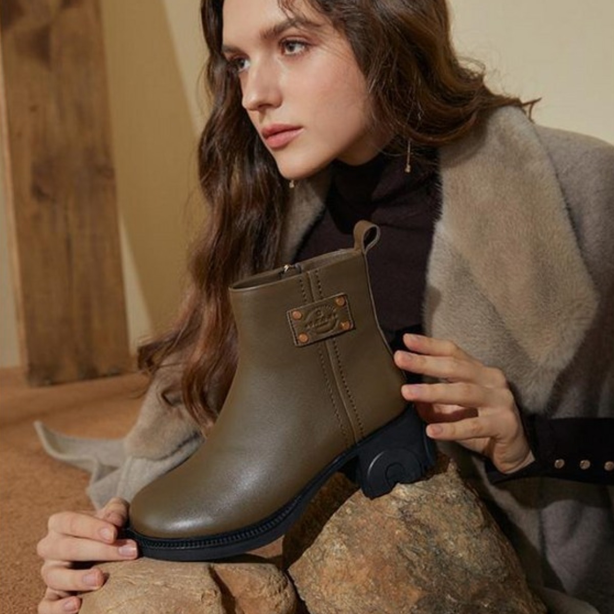 따뜻한 여성용 발편한 양가죽 컴포트 앵클 숏부츠 5.5cm 58,800원