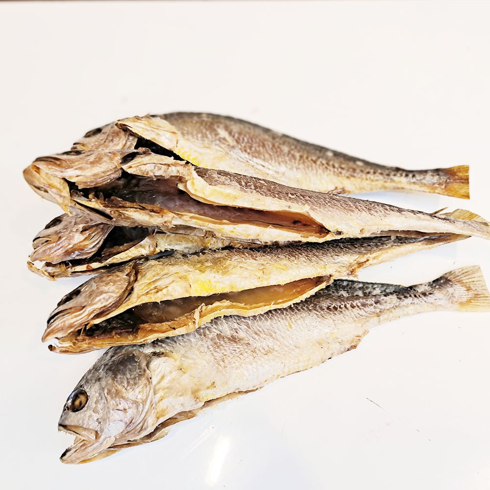 영광법성포 손질보리굴비 34cm 이상 최대사이즈, 10미, 가정용 비늘,내장제거, 다시팩 녹차가루증정, 개별진공, 가락시장도매, 힘바다 가락금호상회 147,000원