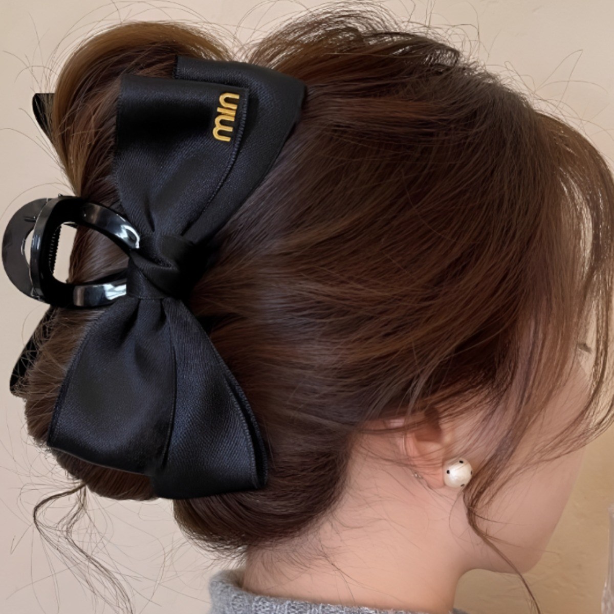 COCOMONSTER 프리미엄 대형 리본 골드 올림머리 헤어 집게핀 13cm 19,000원