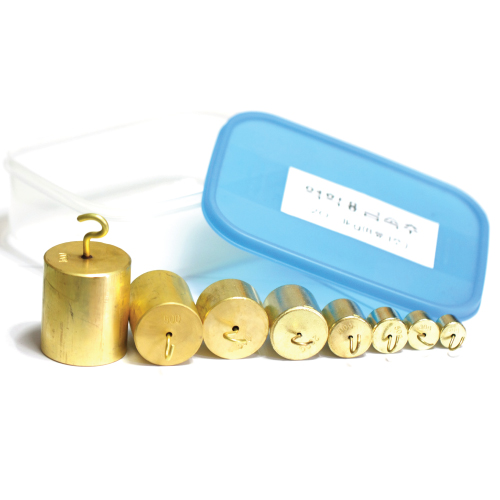 역학용금속추8종1조 ( 20 . 30 . 50 . 100 . 200 . 300. 500 . 1000 ) 110,470원