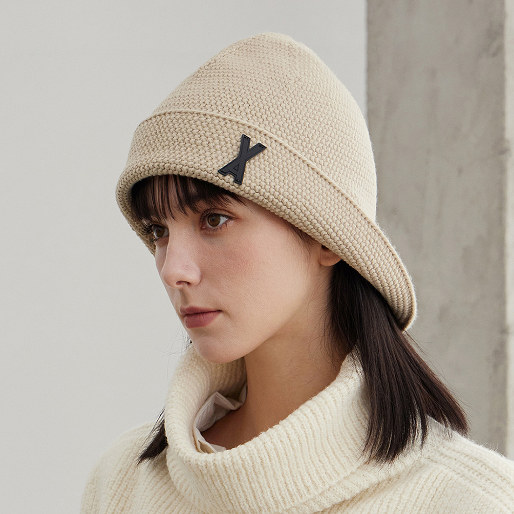 바잘 VA 패치 와이드 브림 니트 버킷햇 47,830원